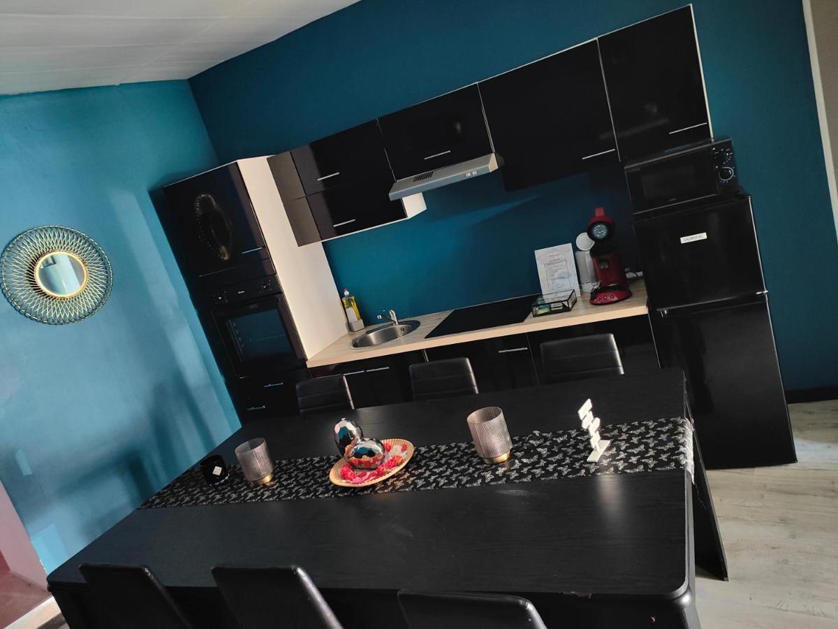Logement Privatif Avec Jacuzzi Leilighet Bergues Eksteriør bilde
